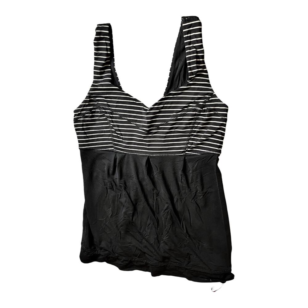 LULULEMON Tame Me Tank Top Black White Striped Breathable Fabric Active 4 EUC